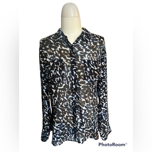 𝅺guess sheer  XL animal print blouse - Picture 1 of 5